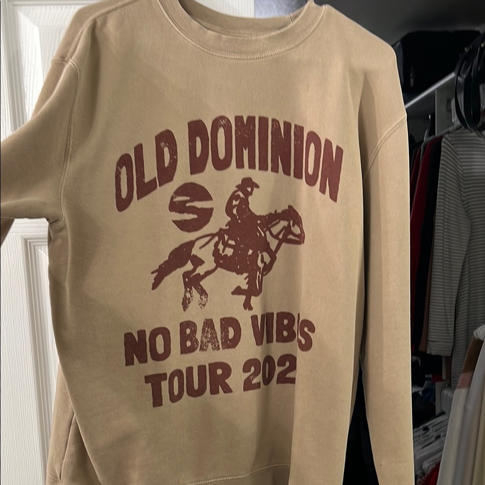 Tan Old Dominion Tour Sweatshirt